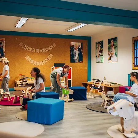 Slow Travel Kirchleitn Aparthotel Bad Kleinkirchheim